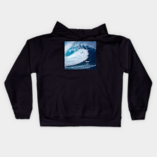 Powerful blue ocean wave Kids Hoodie